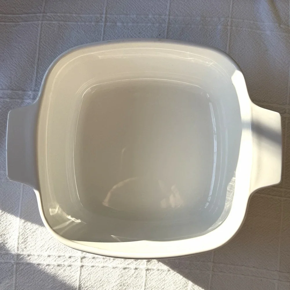 Vintage Corning Ware Shadow Iris casserole dish 1.5 L A-1 1/2 -B